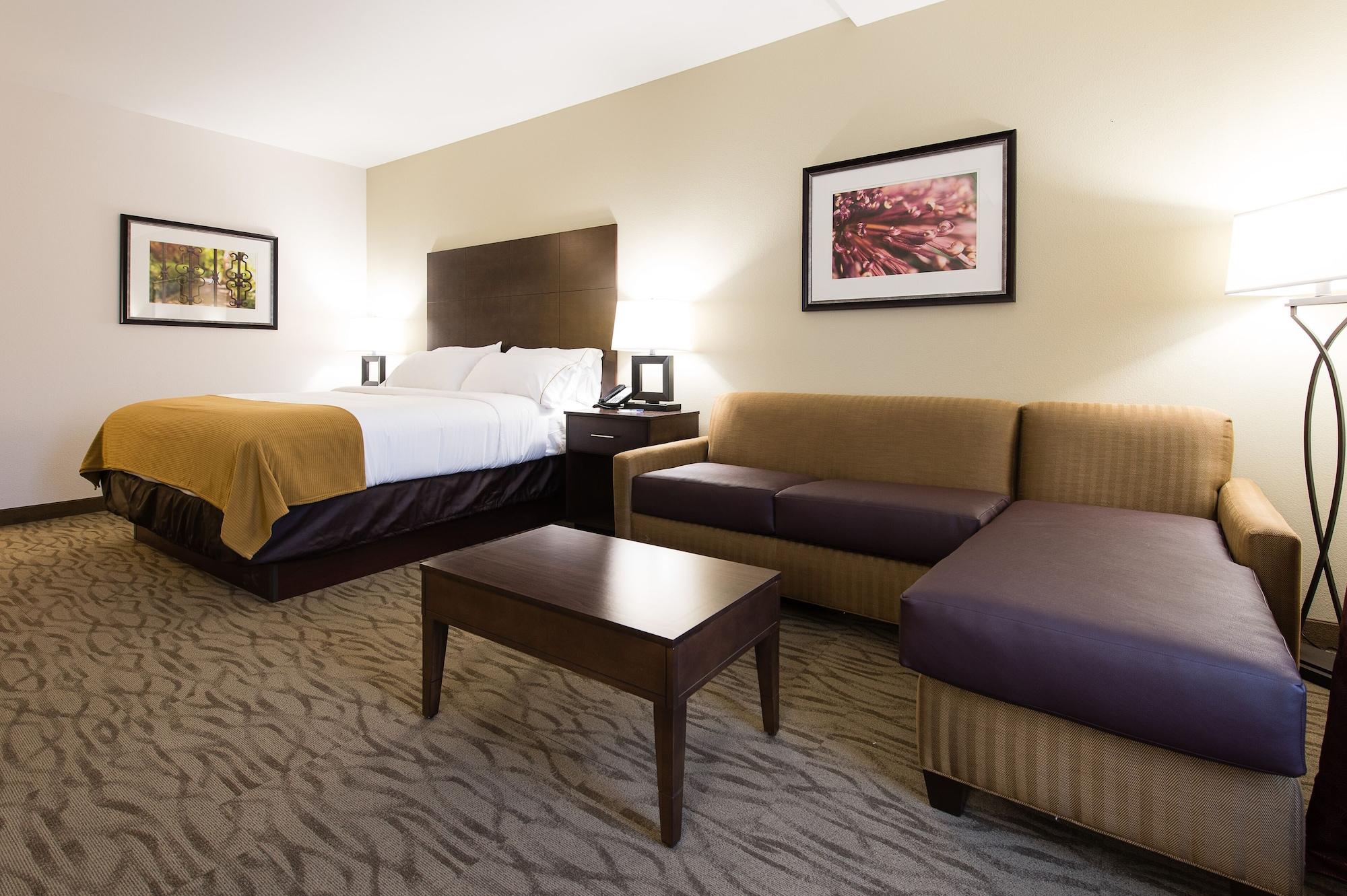 Holiday Inn Express & Suites Aiken By Ihg Экстерьер фото